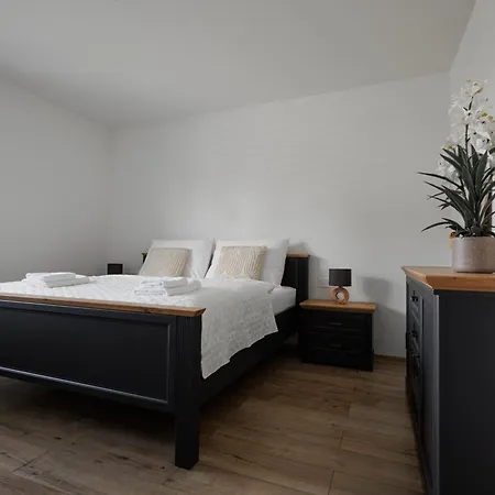 Prázdninový dům Pool Mukarov