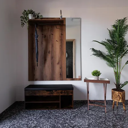 펜션 Pool Mukarov Mukarschow