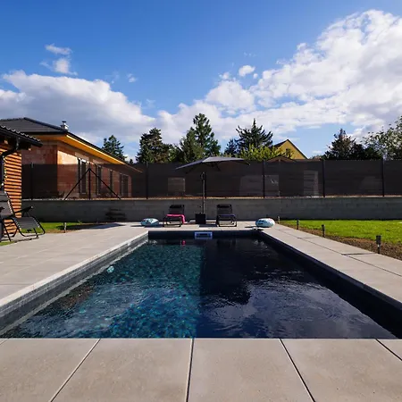 Pool Mukarov Holiday home *