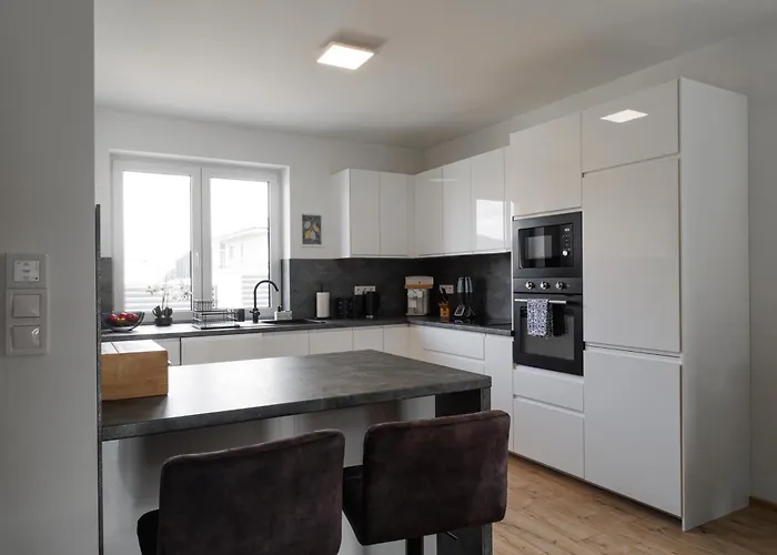 Pool Mukarov * Mukarschow